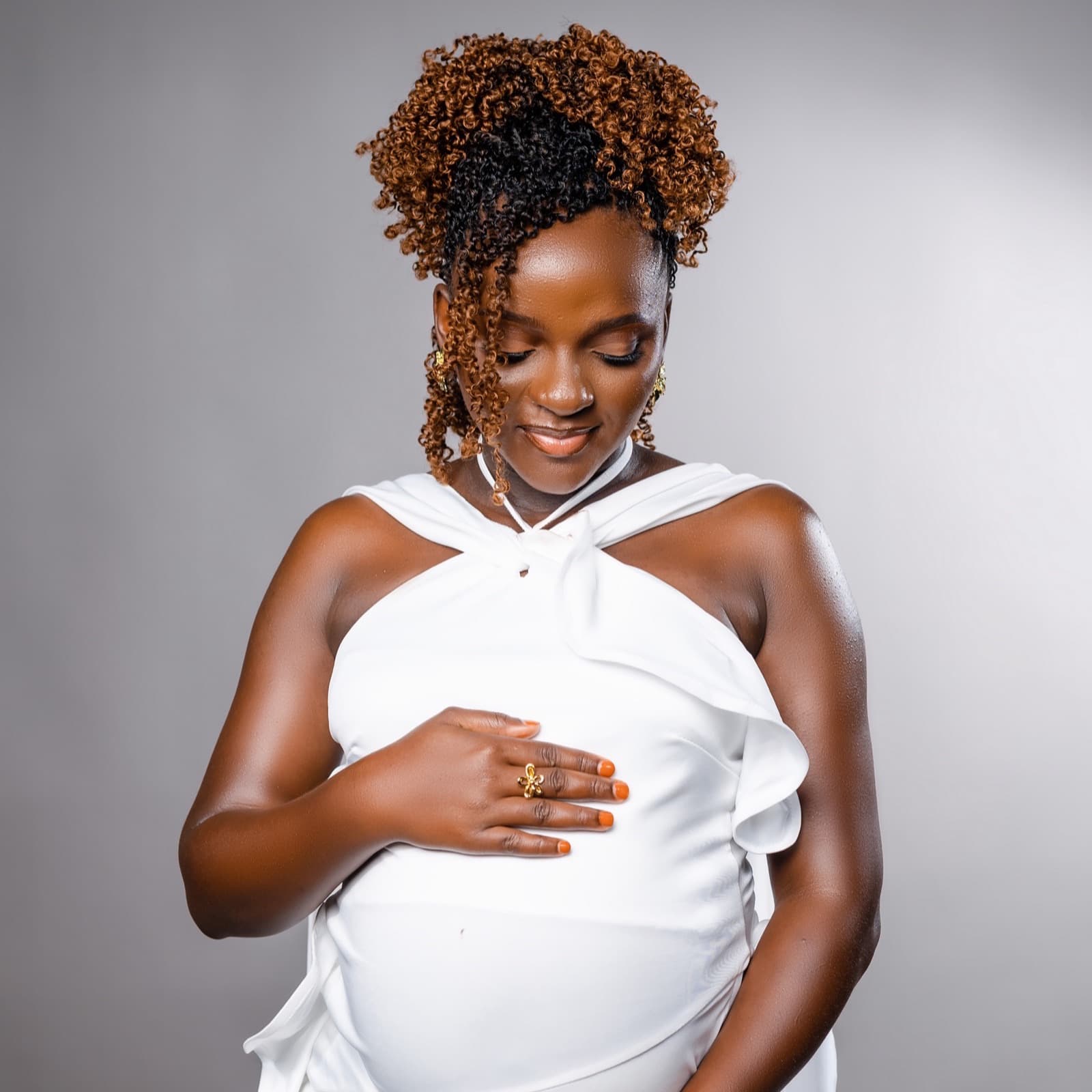 Portraits & Studio photography by GUXSTUDIO